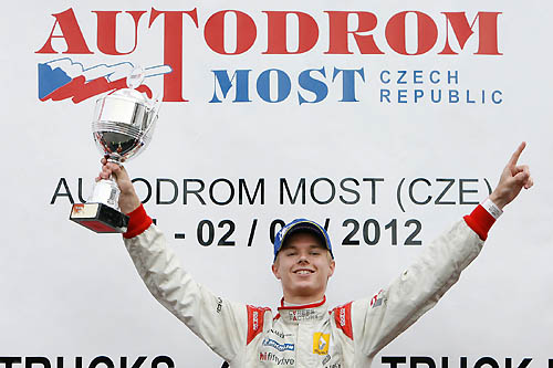 Slaghekke en van Amersfoort Racing winnen FR2L in Most